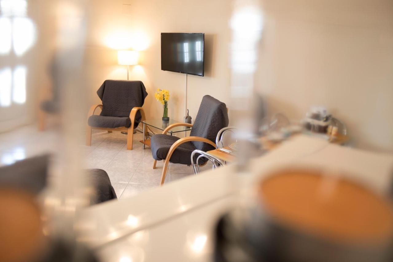 Silene Luxury Apartment Néa Péramos エクステリア 写真