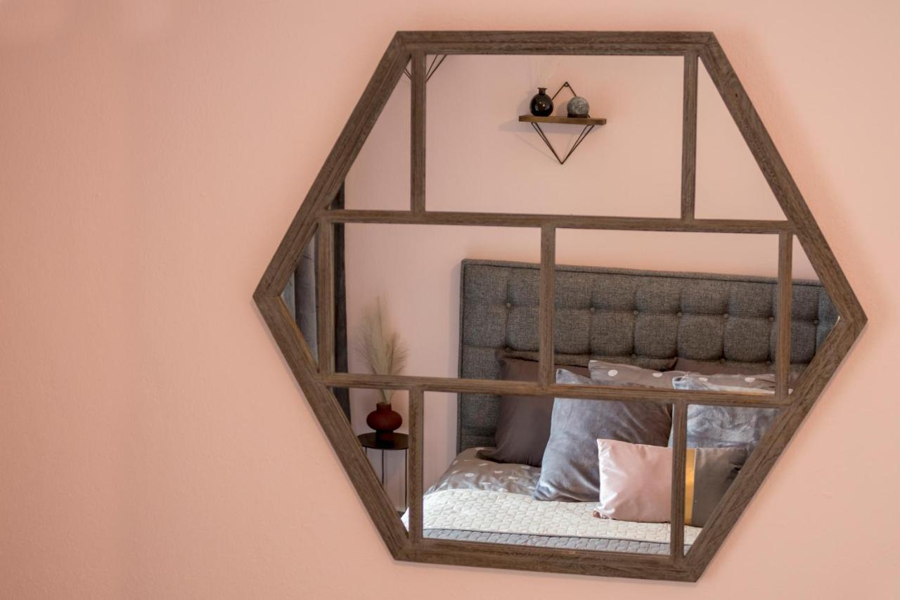 Silene Luxury Apartment Néa Péramos エクステリア 写真