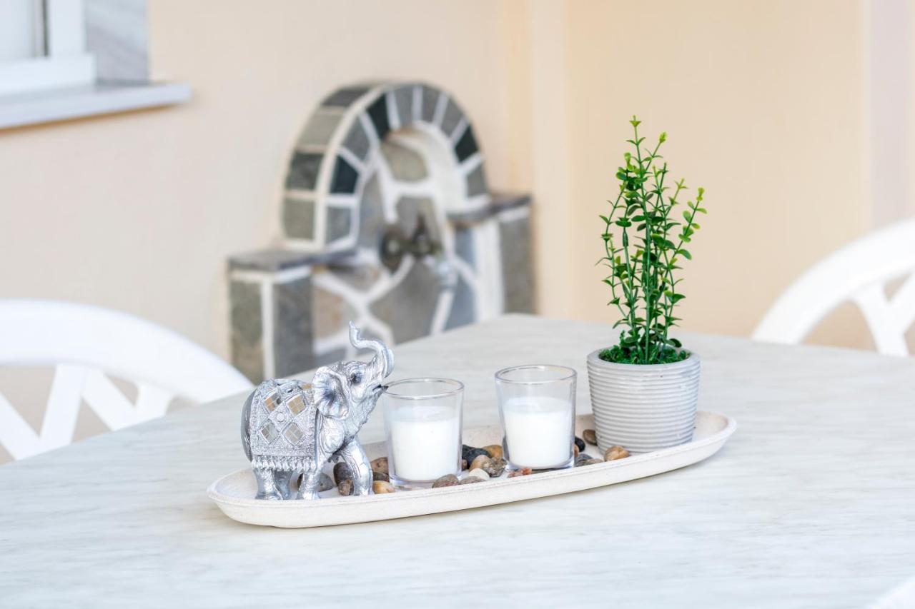 Silene Luxury Apartment Néa Péramos エクステリア 写真