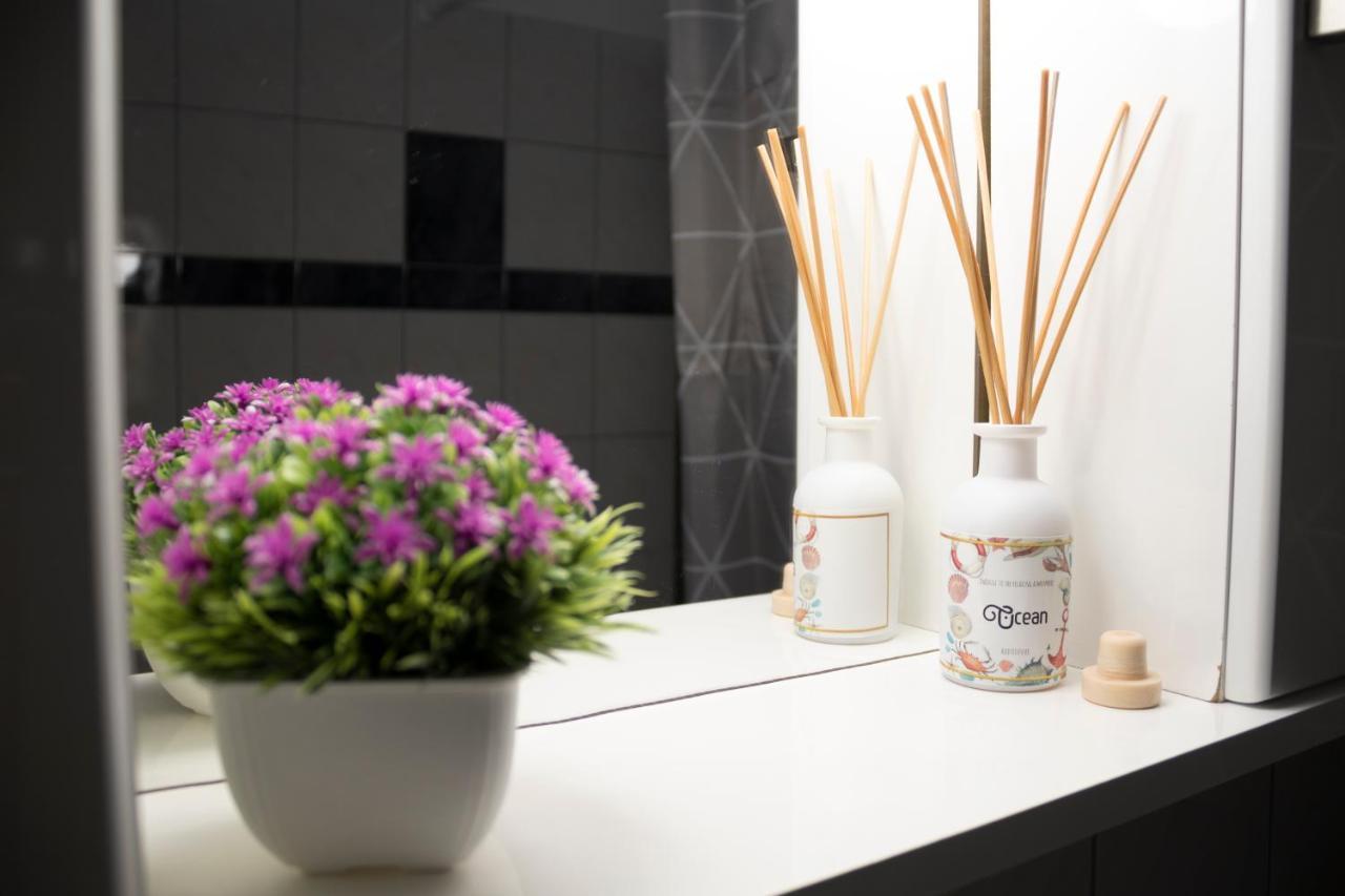 Silene Luxury Apartment Néa Péramos エクステリア 写真